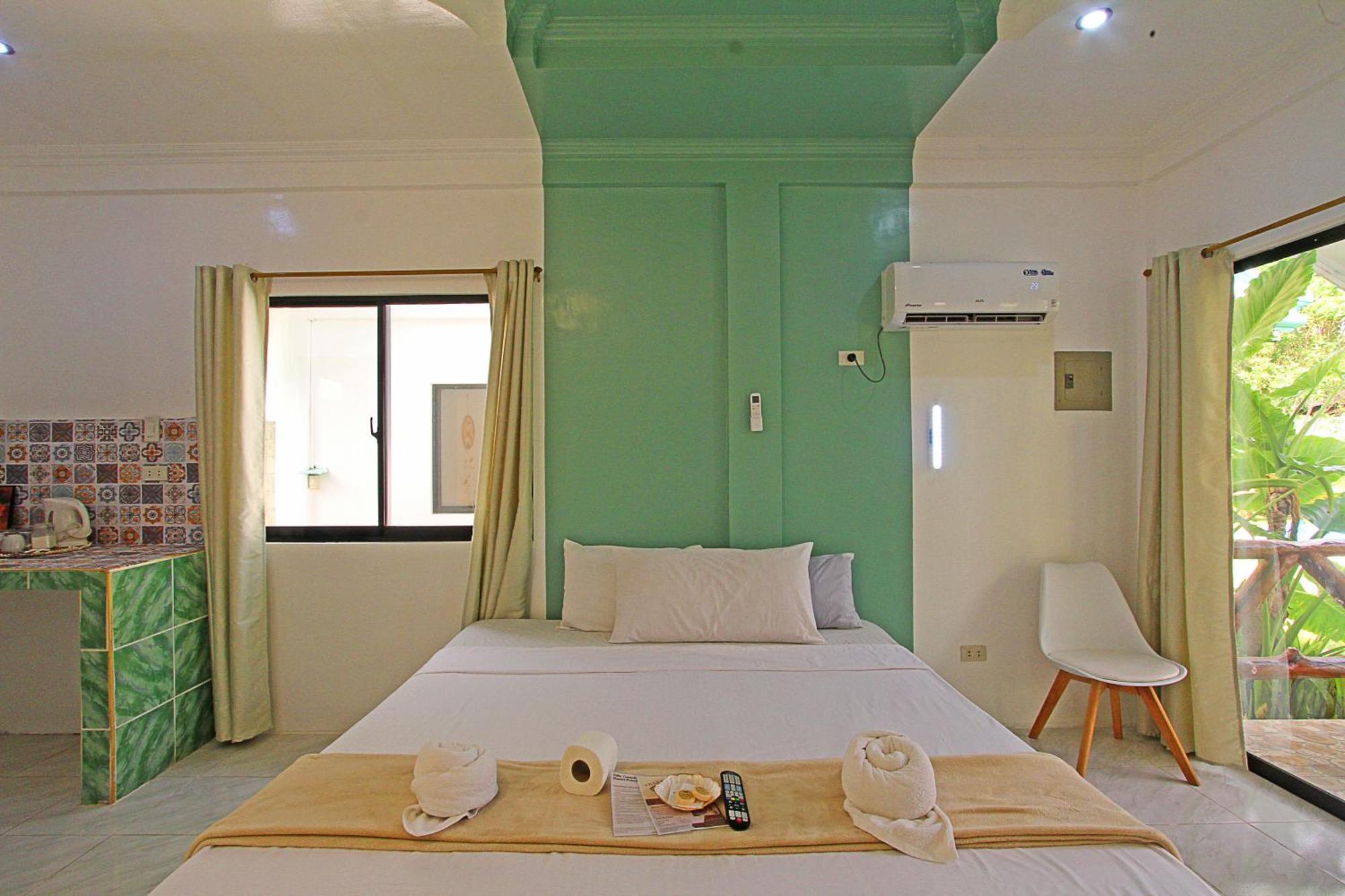 Villa Consolacion Resort General Luna  Ngoại thất bức ảnh
