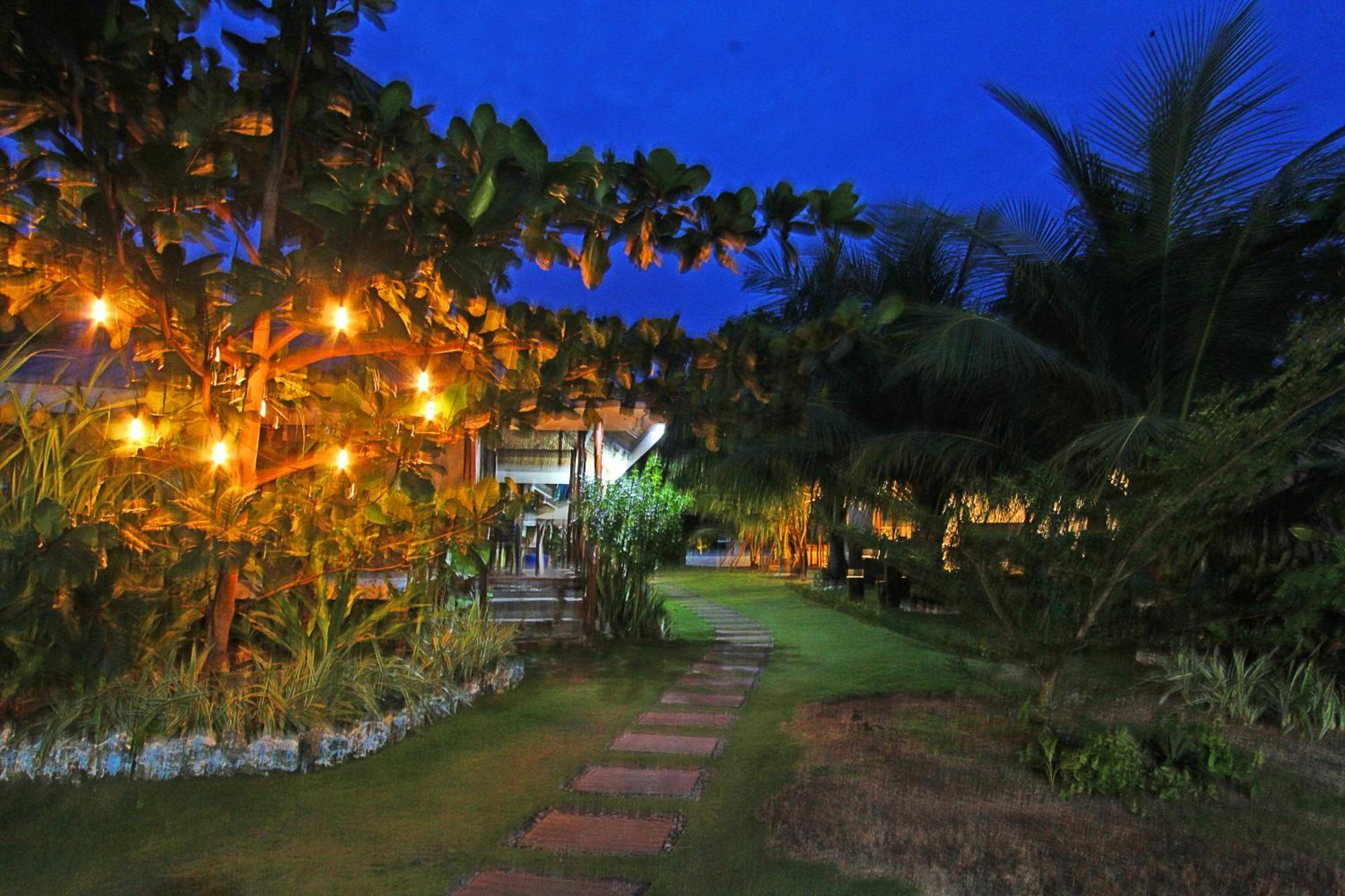 Villa Consolacion Resort General Luna  Ngoại thất bức ảnh
