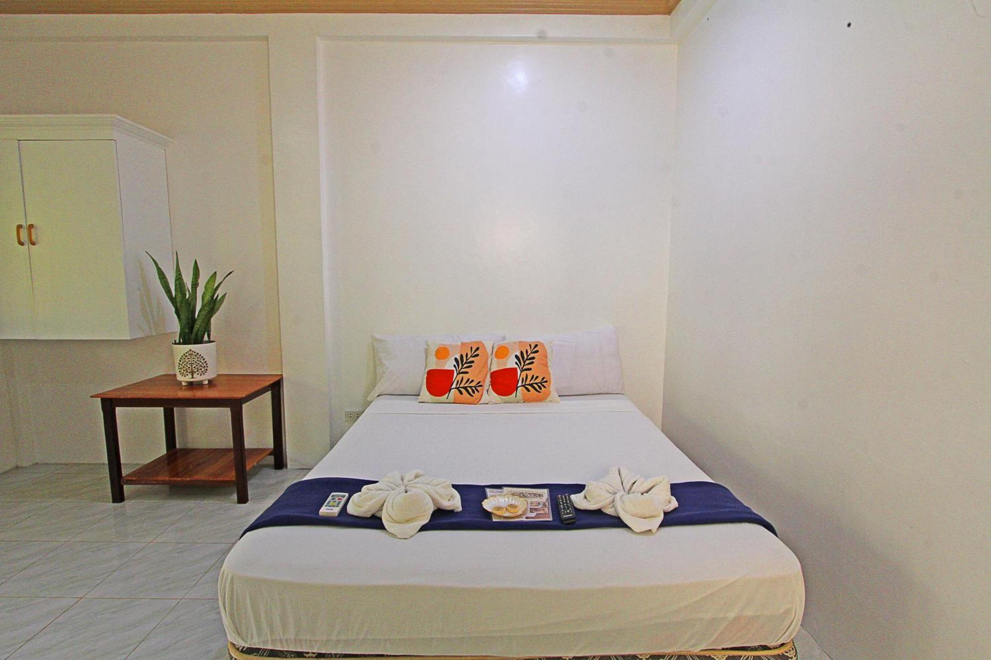 Villa Consolacion Resort General Luna  Ngoại thất bức ảnh